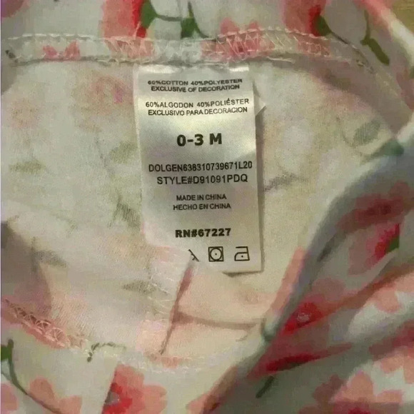 5/$10 Baby Girl White & Pink Floral Biker Shorts Size 0-3 Months - Picture 2 of 3